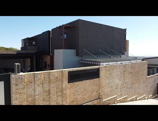 5 BEDROOM HOUSE FOR SALE IN NOORDHEUWEL